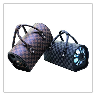 7-color light dazzle color subwoofer Bluetooth speaker TTD-501